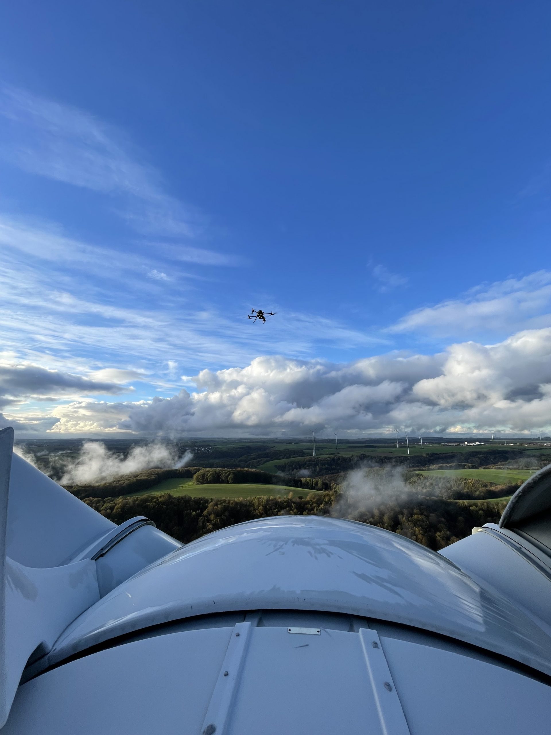 Windkraftanlage aus der Luft